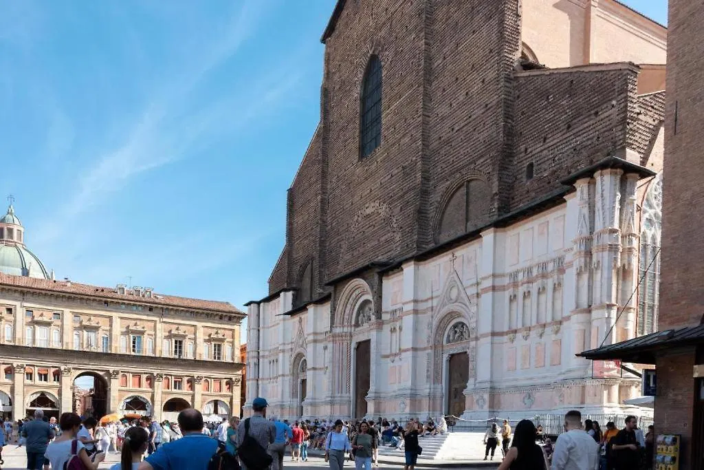 Piazza Maggiore Rooms And Suites -Bedinbolognacentro Luxuryh Guest house Bologna